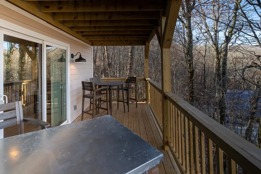SUITE Retreat Mtn View/Hike/AC/Close everything - Image 1