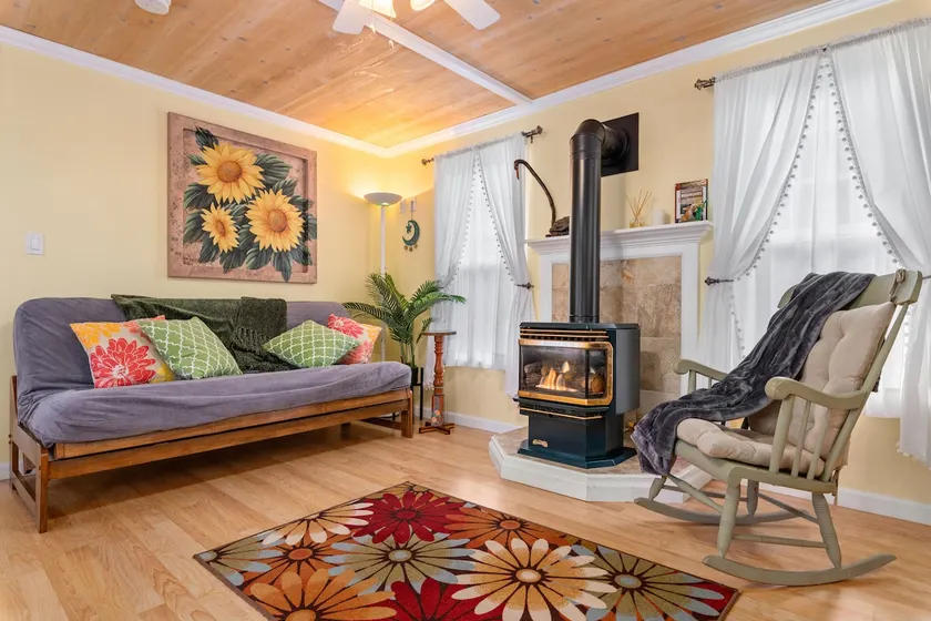 Cozy Lake House - Kelseyville - Image 1