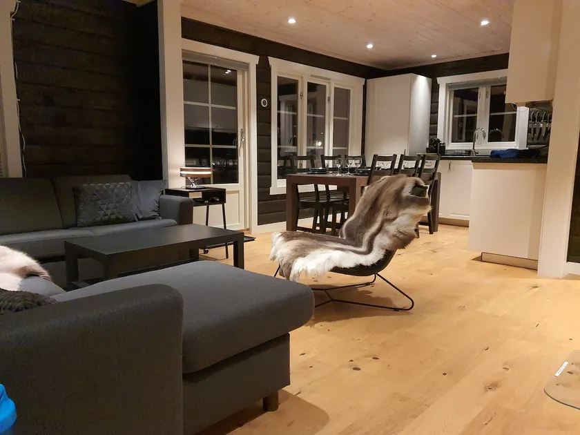 Luxury & high standard cabin:5min walk to slopes - Image 1