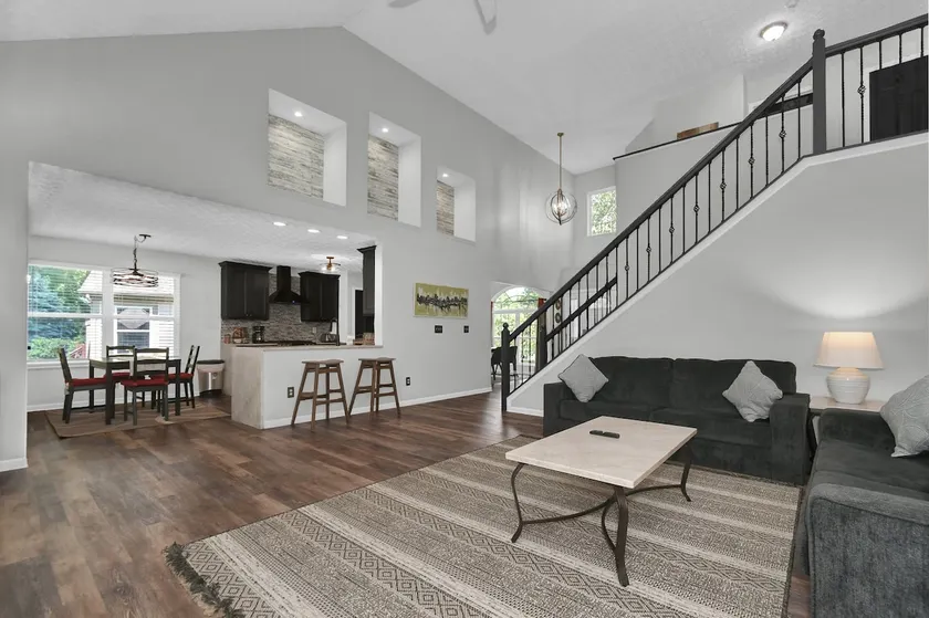 Spacious & Modern Home with everything you need! - Image 1