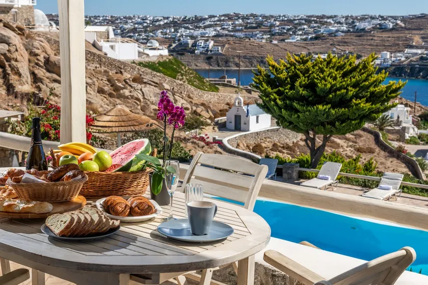 Yalos Mykonos 2 bed maisonette with shared pool - Image 1