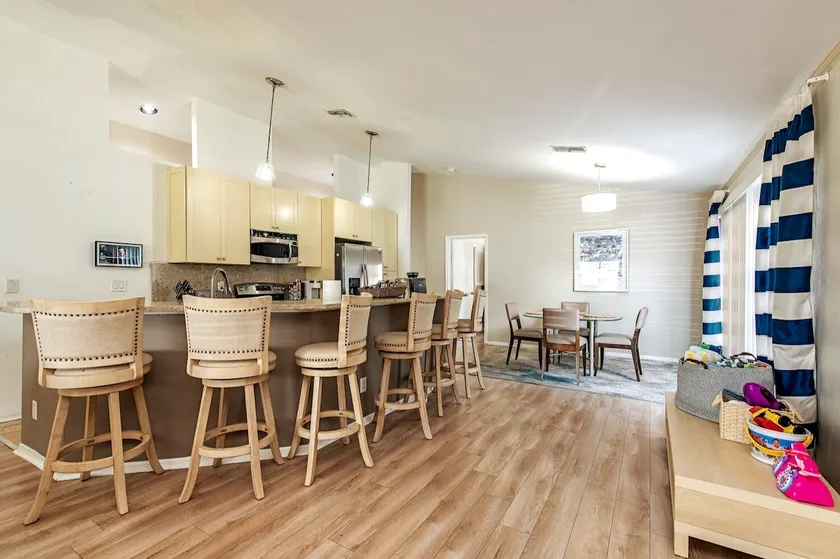 Naples Park Paradise with salt water heated pool. - Image 1