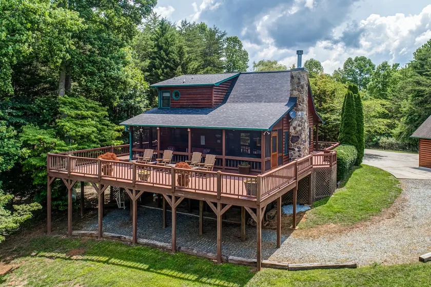 Stunning long-range mountain views, perfect getaway with paved roads all the way - Image 1
