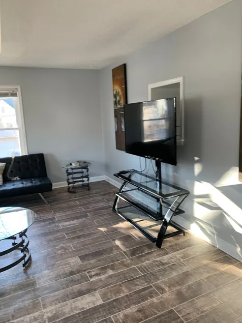 3 blks sports complex! 2 Bedroom walk 2 the beach! - Image 1