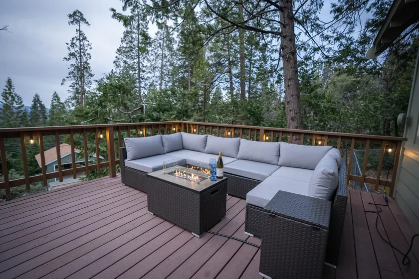 Renovated Cabin, Mountain-View Deck, Clean Space. - Image 1