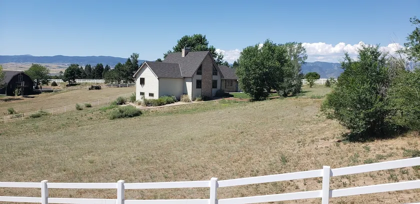 Rare country setting near Highlands Ranch, Littleton & Chatfield State Park  - Image 1