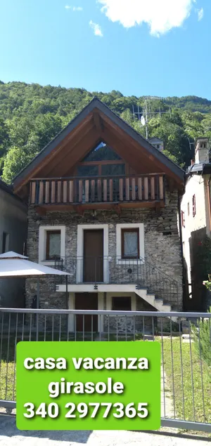 Sunflower chalet with barbecue and free parking - Image 1