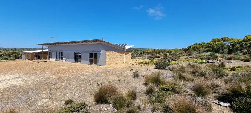 ”Twelve Eagles” - home in Gosse, Kangaroo Island - Image 1