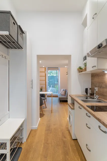 Cozy City Studio, big Private Garden, 8 min to city center - Image 1