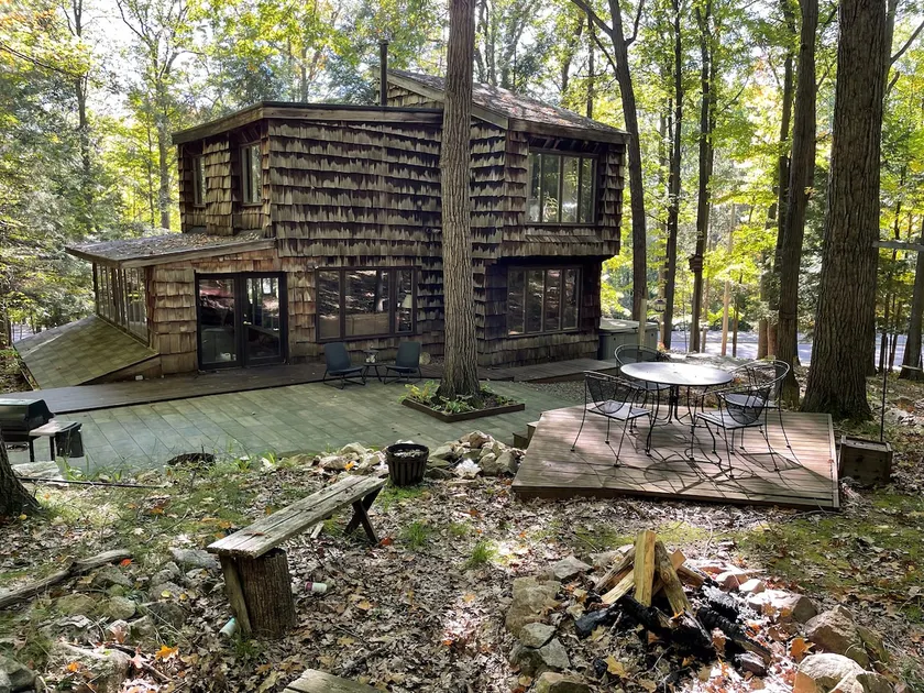 One-of-a-kind contemporary ski lodge in the heart of Rib Mountain State Park - Image 1