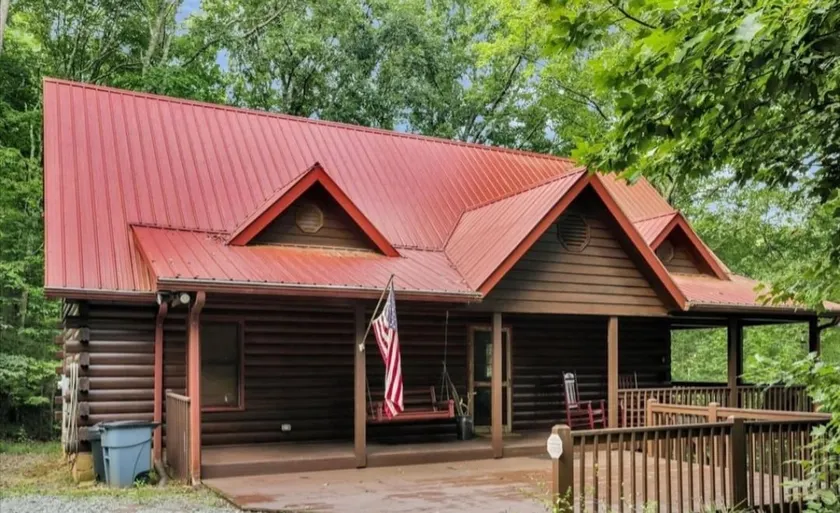 Welcome to Stuart Mountain Hideaway! - Image 1