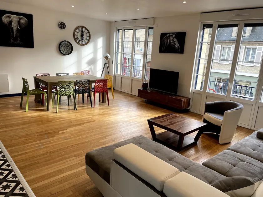 Beautiful apartment in the city center of VILLERS BOCAGE - Image 1