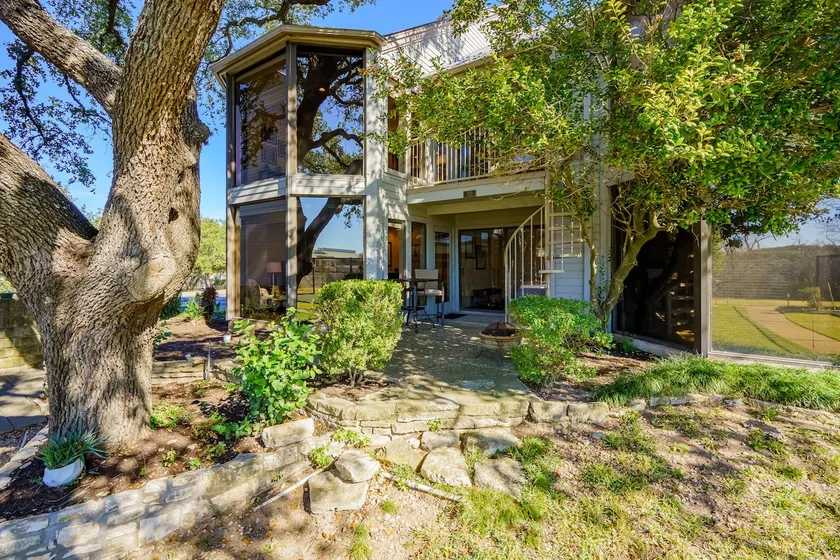 Peaceful retreat near Lake Travis newly remodeled - Image 1