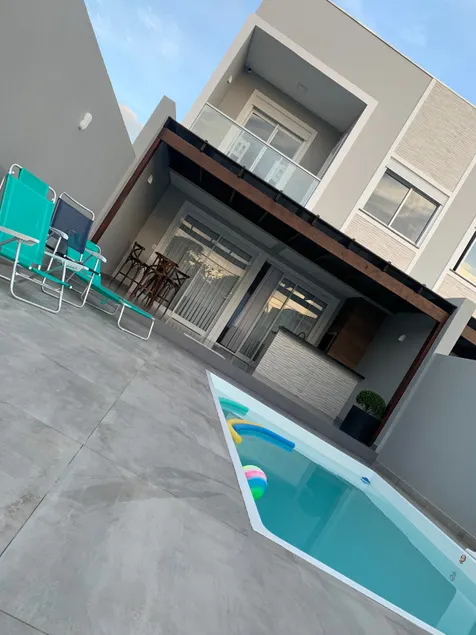 Large house with pool 01- Residencial Bianchi 01 - Image 1