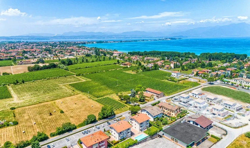 Wolf House - Sirmione Holiday - Image 1