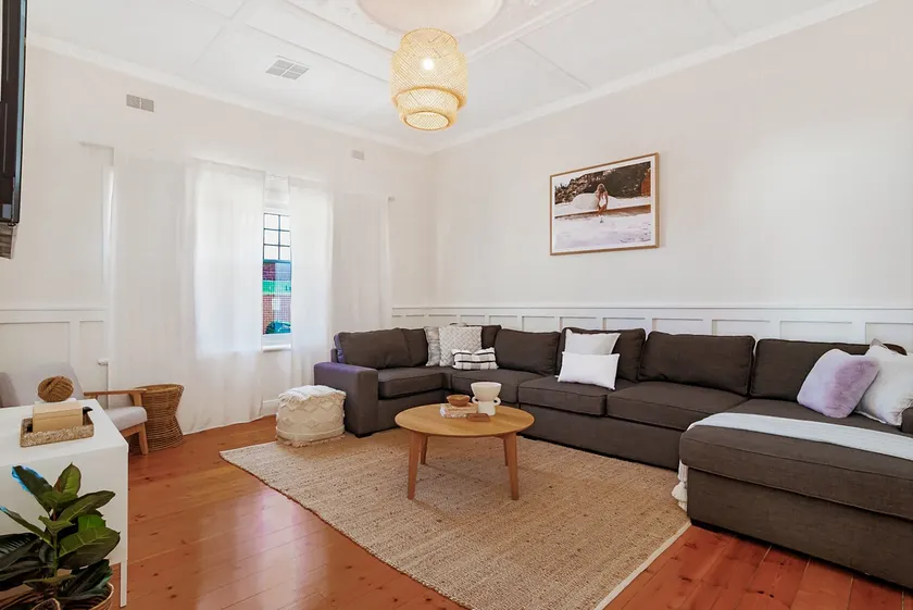 Brighton Beach House - Image 1