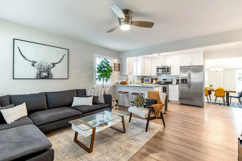 Norfolk Beach Bungalow | Pet-Friendly + Deck - Image 1
