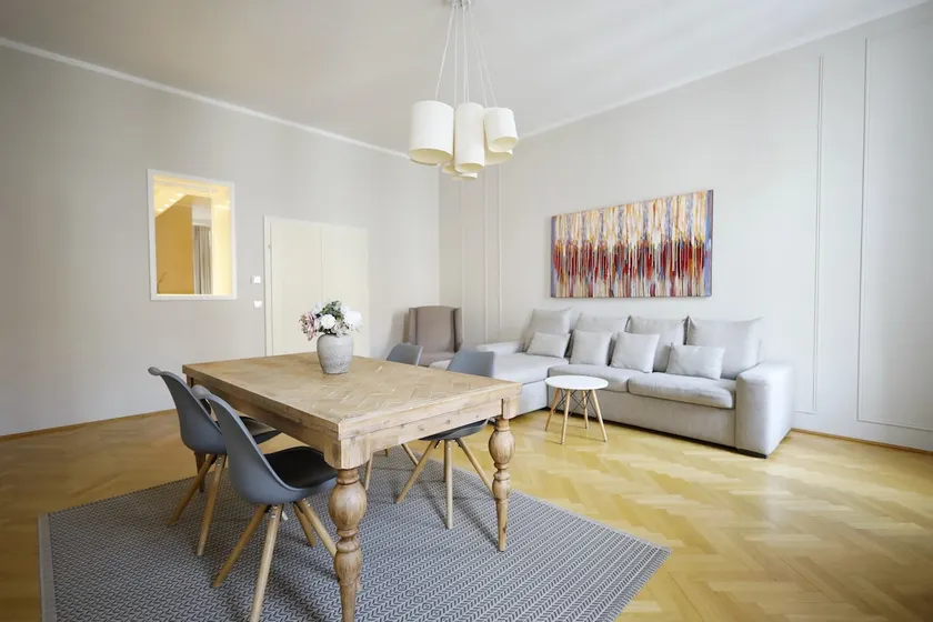Marvellous Apartment near Karlsplatz - Apt 18 - Image 1