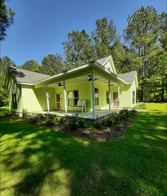 Hope House - Christian Retreat - Image 1