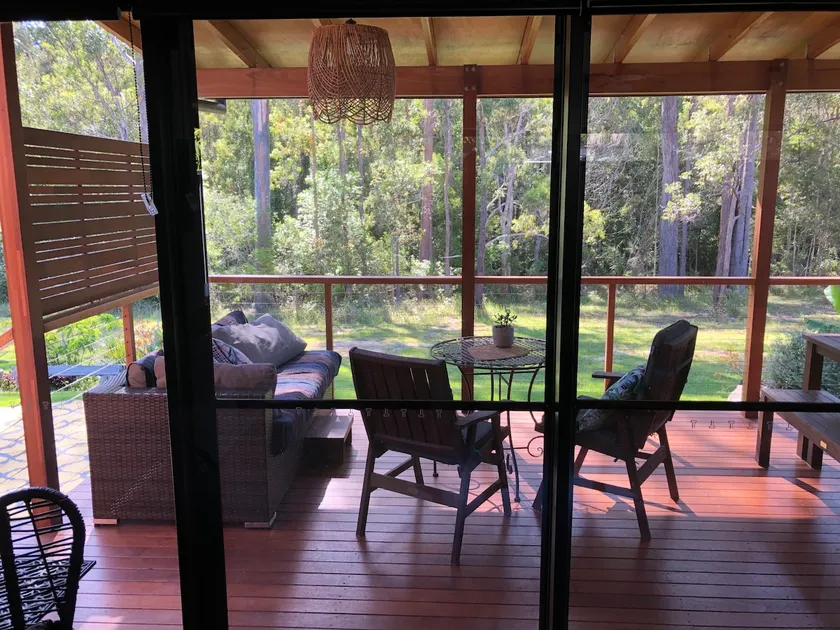 The Bungalow - Luxurious & Calm - Beach and Bush Retreat - Image 1