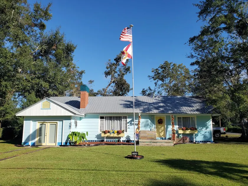The Cottage on Sherry - Image 1