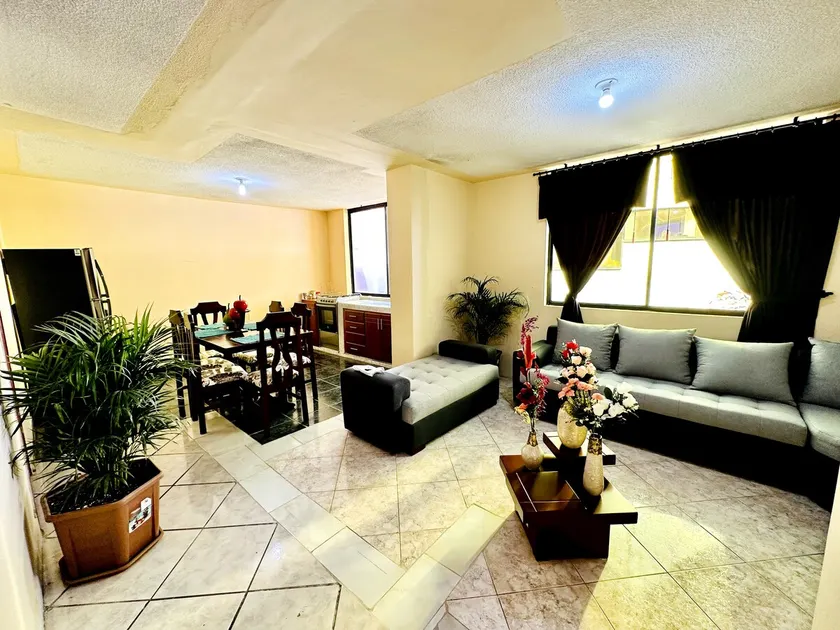 Spacious 5BR Apartment Near Plaza de Ponchos! - Image 1