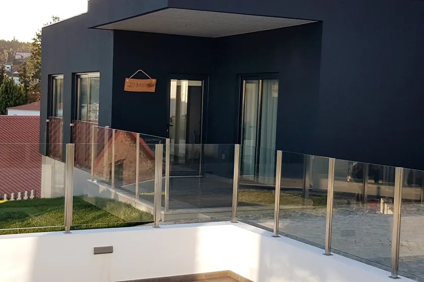 Artvilla Tourism Houses (Casa Sobreiro) - Image 1