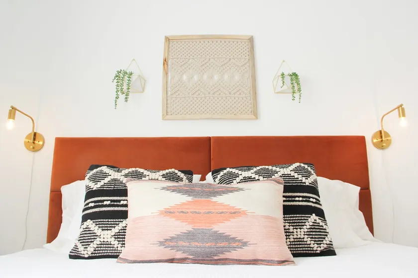 La Estancia - In the Heart of Old Town La Quinta - Image 1