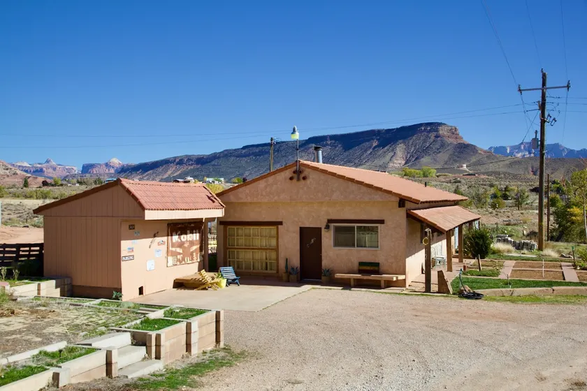 Desert Casita - Near Zion - pet friendly - wi-fi - Image 1