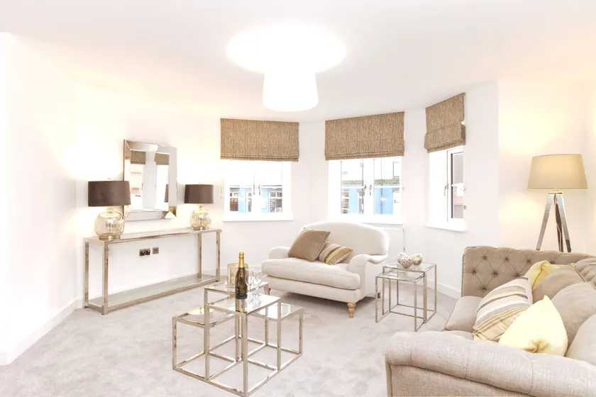Brand New! Contemporary 2-Bed Apartment in Coventry - Image 1