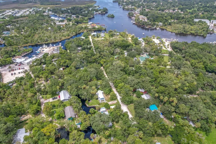 Live Life Now Canal Cottage: Dock, Kayaks, & Bikes - Image 1