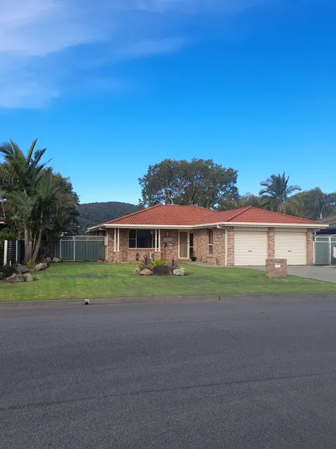 Magic On Myall (Pet Friendly Home) - Image 1