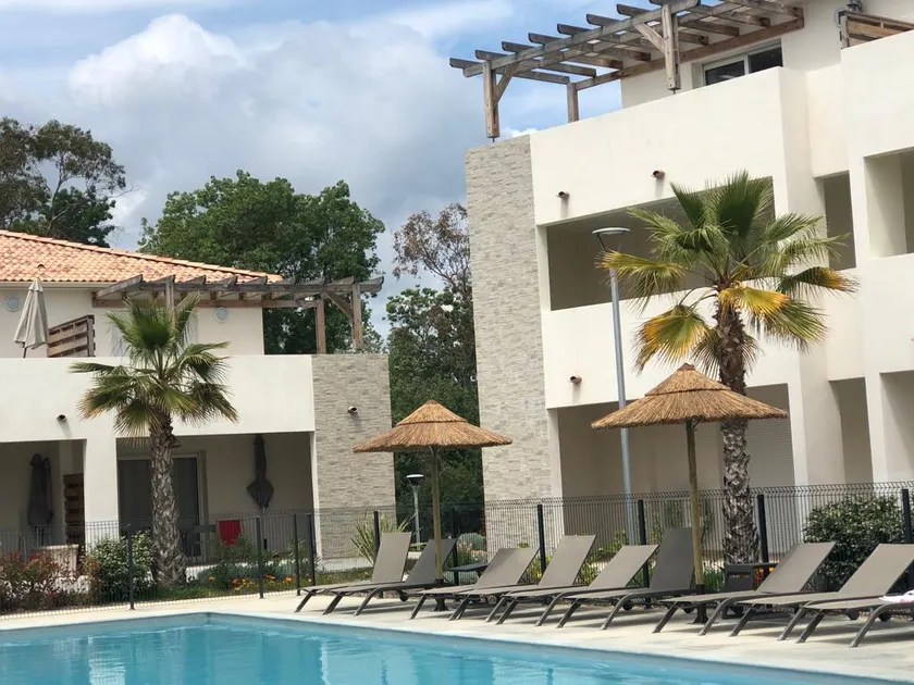 Beachfront, new and cozy apartment with pool - Image 1