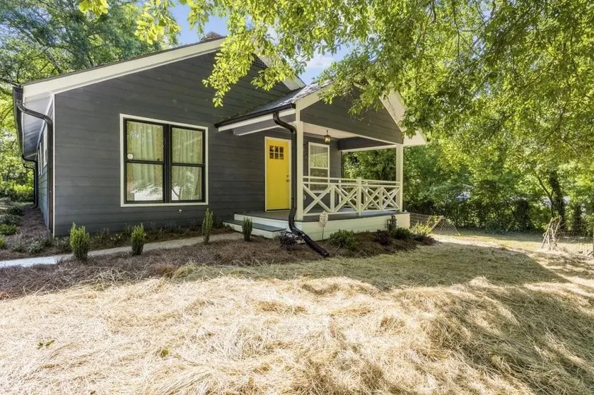 Lovely Furnished Westside Home with amenities - Image 1