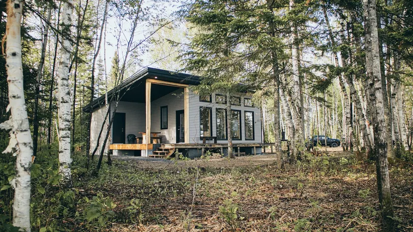 Nature Cottage #1 with a view of the Péribonka River - Image 1