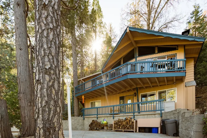 Cozy Woods Cabin is a 3bd 2ba cottage. - Image 1