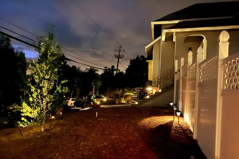 Cozy-lush cottage nestled next to the San Fran Bay - Image 1
