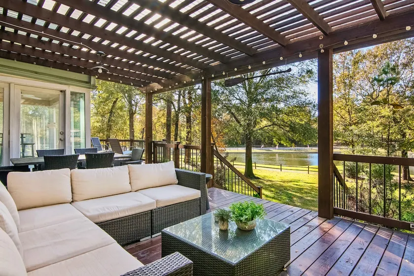 WATER AND GOLF COURSE VIEWS! HOT TUB! GAME ROOM! OUTDOOR DINING! - Image 1
