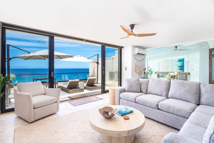 Puu Poa 303 Honeymoon Suite - A/C - Ocean Views - Image 1