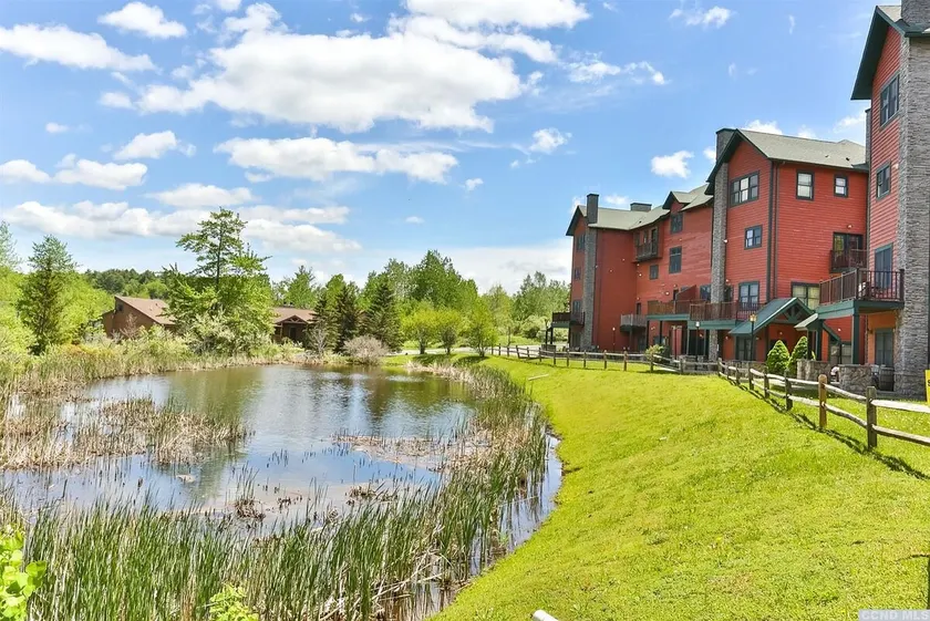Hunter Mnt Condo - Hiking -Sleeps 8 Spring Getaway - Image 1