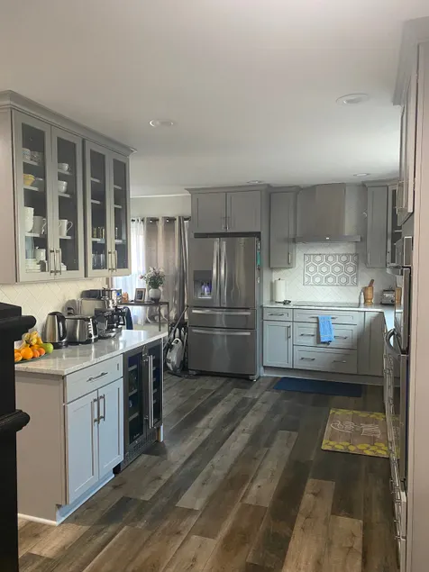 Beautiful 2-bedroom house with parking - Image 1