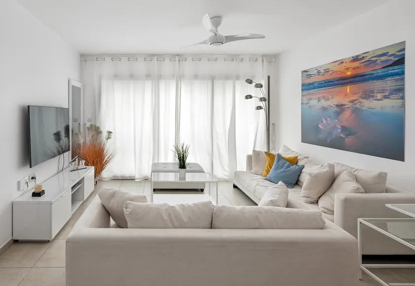 A white dream by the sea - 2bd lux family apartment - Image 1