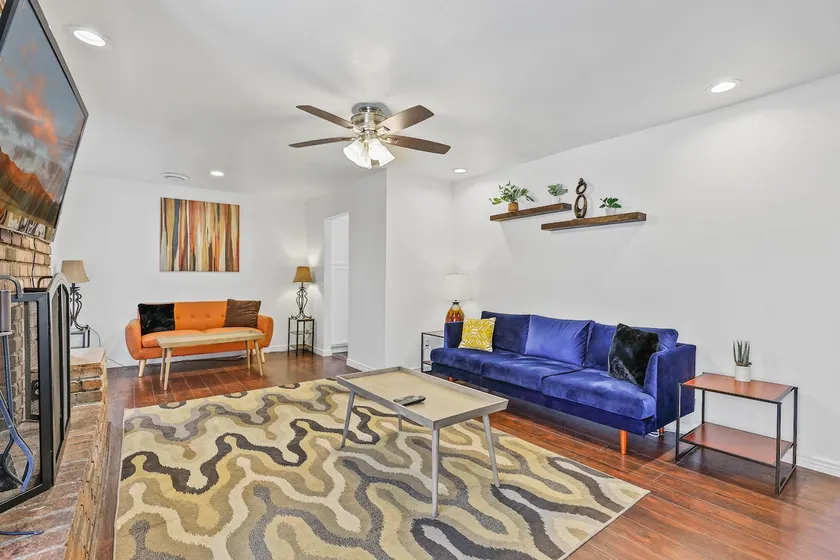Beautiful & Centrally Located Mt. Elden Estate - Image 1