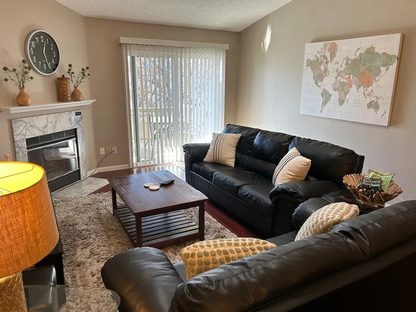 *Stunning Views of Ozark Mountains *Cozy & Quiet - Image 1