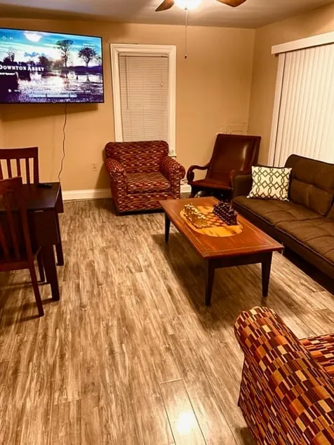 Near Downtown/Airport/Attractions |Family Friendly - Image 1