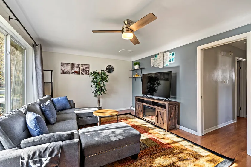 Ferndale Escape with Finished Basement & Fooseball - Image 1