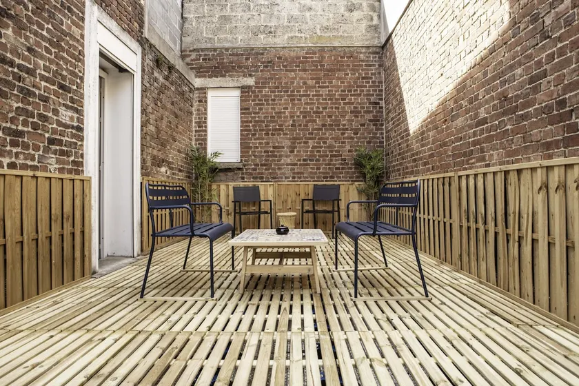Le Cottage du Louvre – Eryn – 1BR with terrace - Image 1