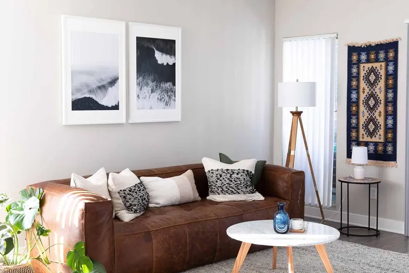 Gym | King Bed | WD I Balcony | Walkable | Desk - Image 1
