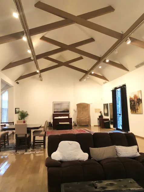 Amazing Gallery Apt +free parking prime location - Image 1