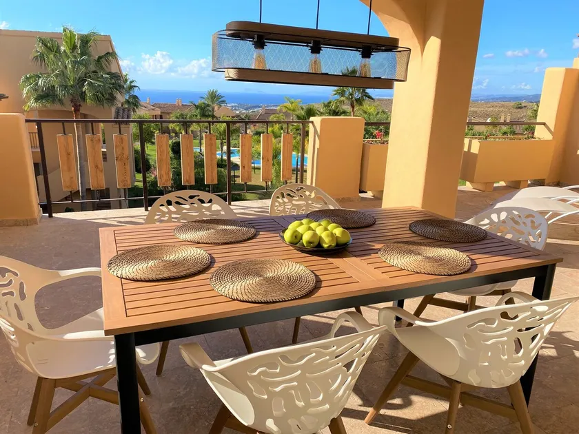 Luxury apartment in Benahavis with amazing views - Image 1